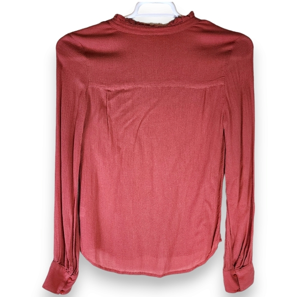 Hinge V-Neck Long Sleeve Blouse Ruffle Tie Neck Salmon Pink Size Small - Picture 3 of 10